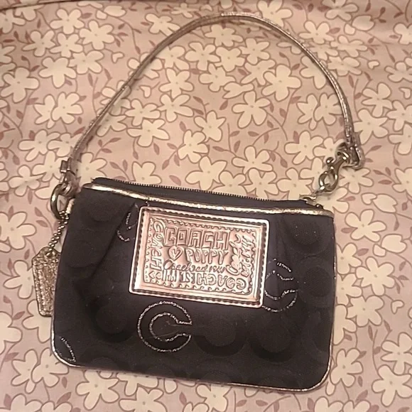 Coach **Poppy** Wristlet ...limited edition...black - Picture 1 of 8